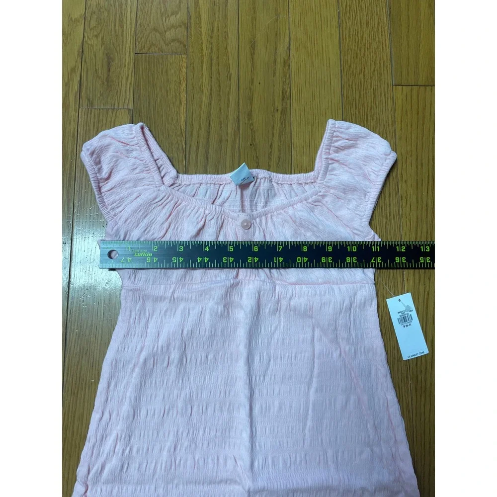 Old Navy Girls Pink Textured Smocked Cap Sleeve Dress Size S 6-7 NWT